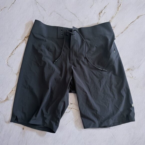 LULULEMON Men's Black Swim Board Shorts Size 32 - Picture 1 of 6